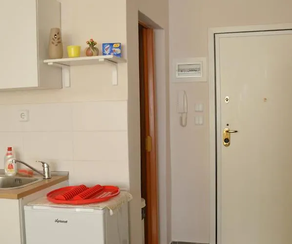 Eleni-apartments